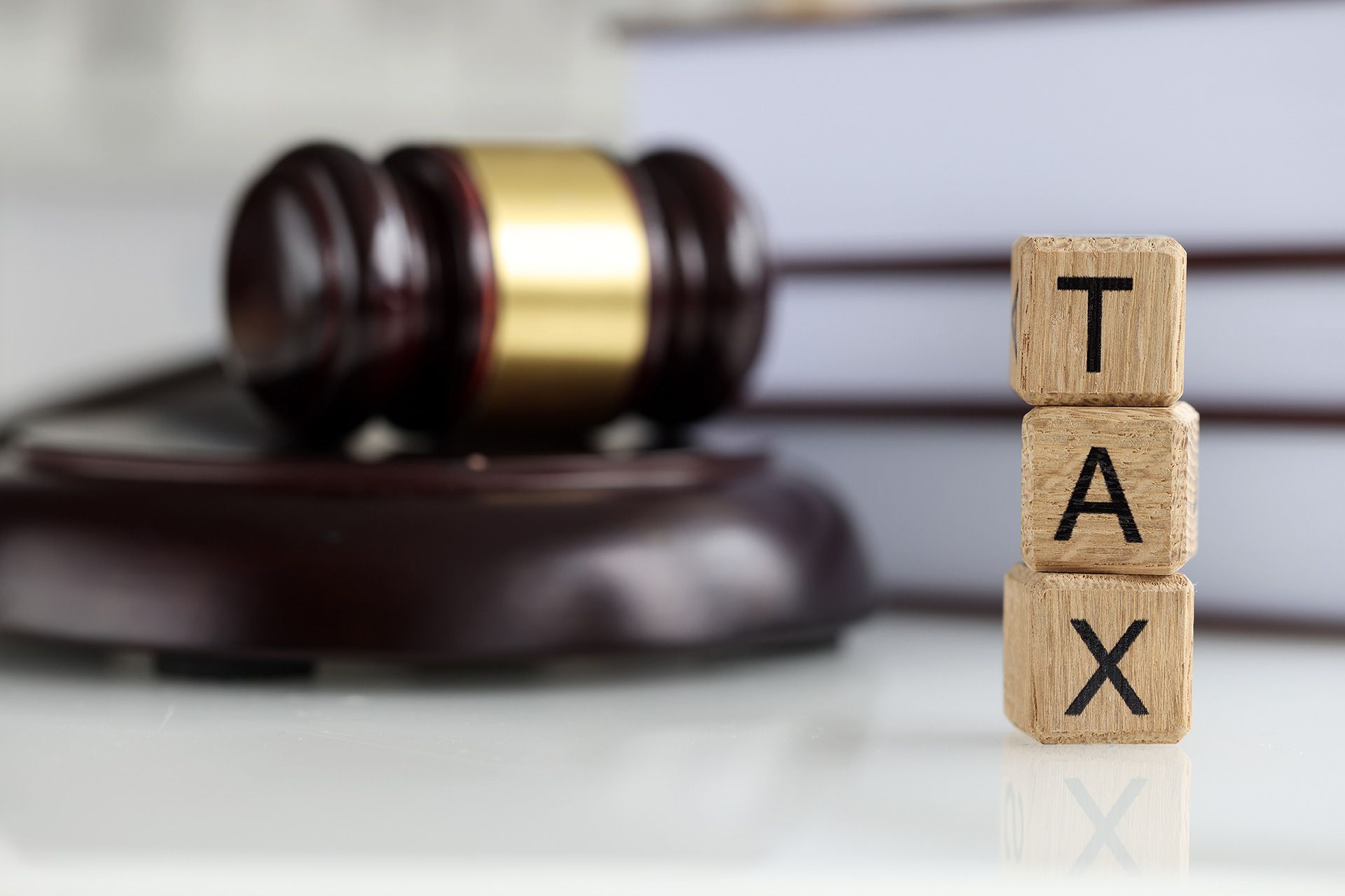 Pros and Cons of Hiring a Tax Attorney | Florida Tax Lawyers