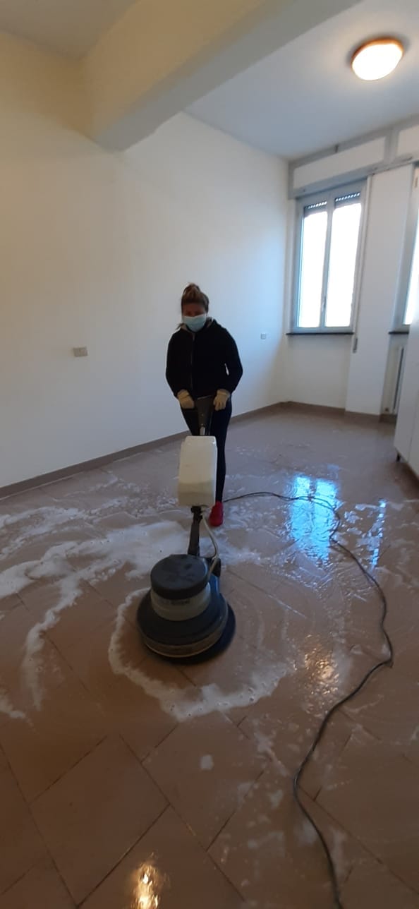 Lucidatura pavimento 2