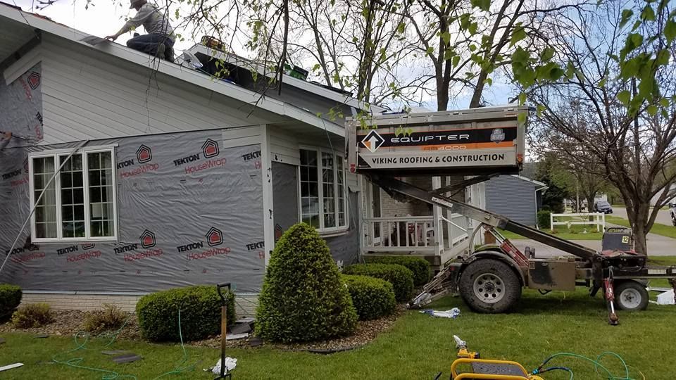 House Repair – Decorah, IA – Viking Roofing & Construction