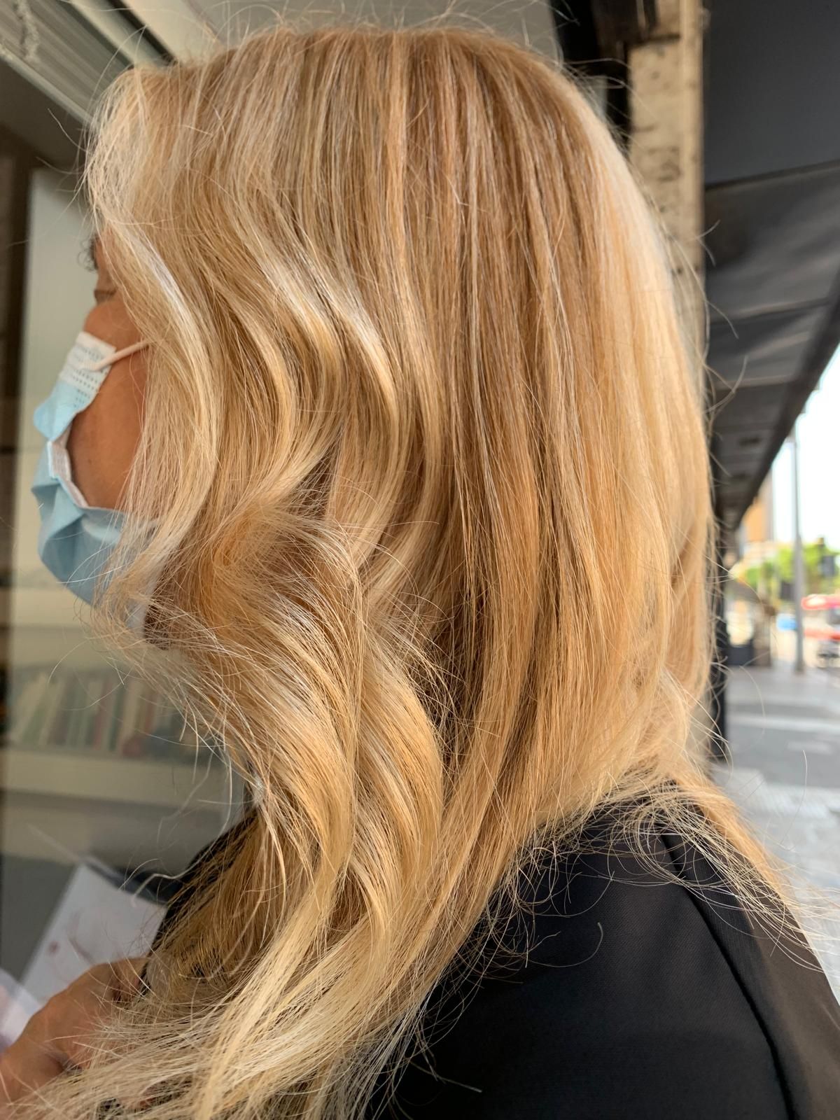 taglio e colore capelli