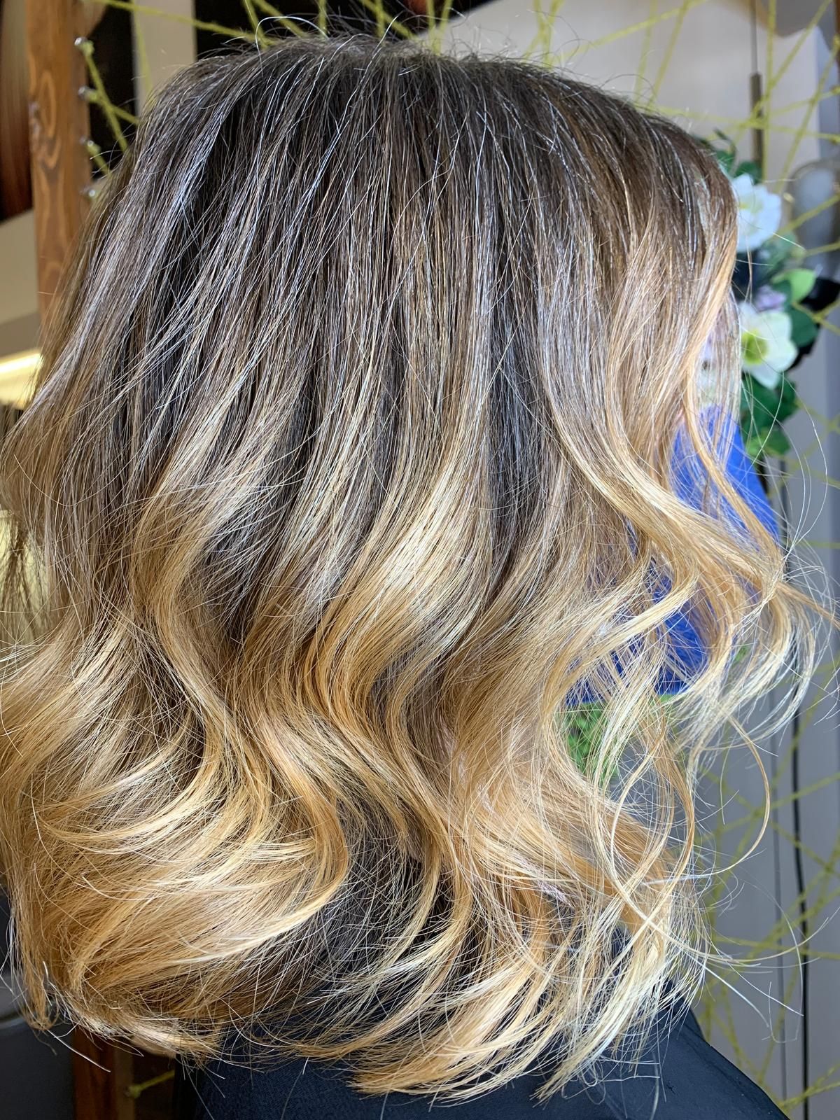 taglio e colore capelli