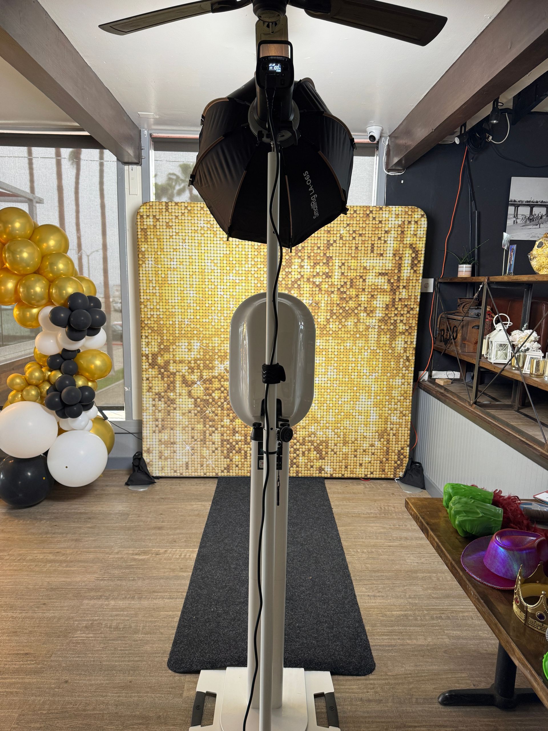 photo booth with backdrop los angeles ca