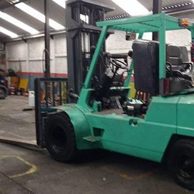 MANHIMEC MONTACARGAS - Montacargas de combustión.