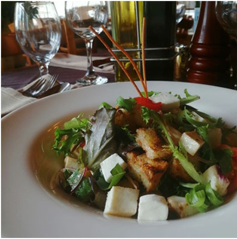 Vincent’s Italian Restaurant Rooms food1