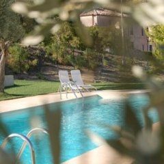 piscina in una villa privata