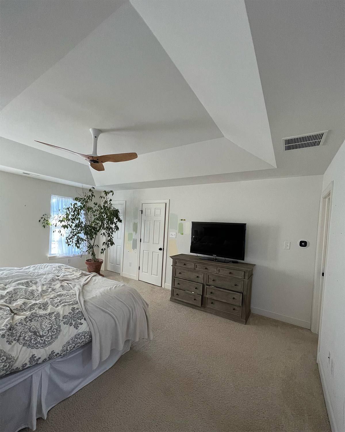 Small Bedroom Design — Medford, NJ — New Wave Painting Pros