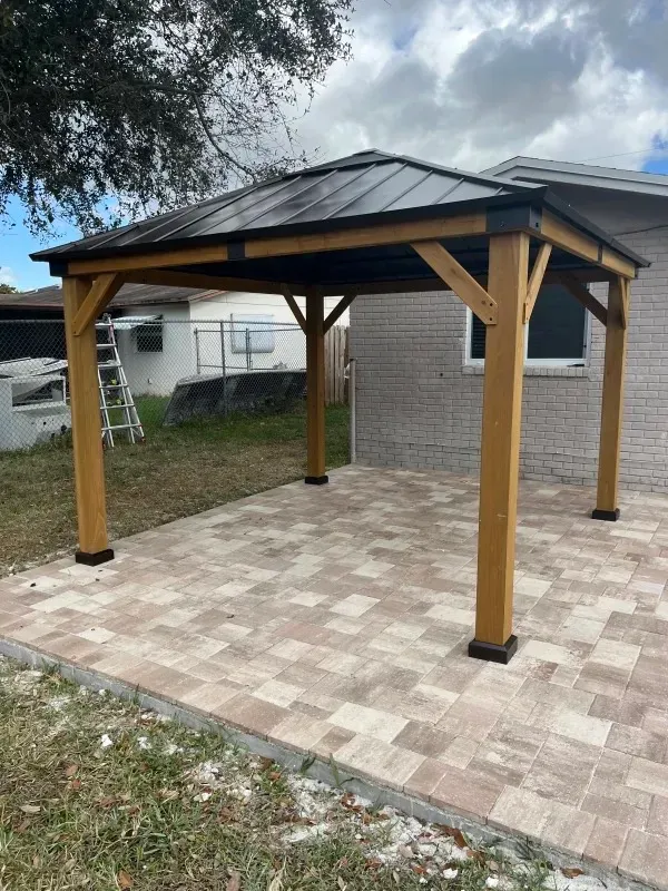 Expert soffit and fascia repair in Broward County