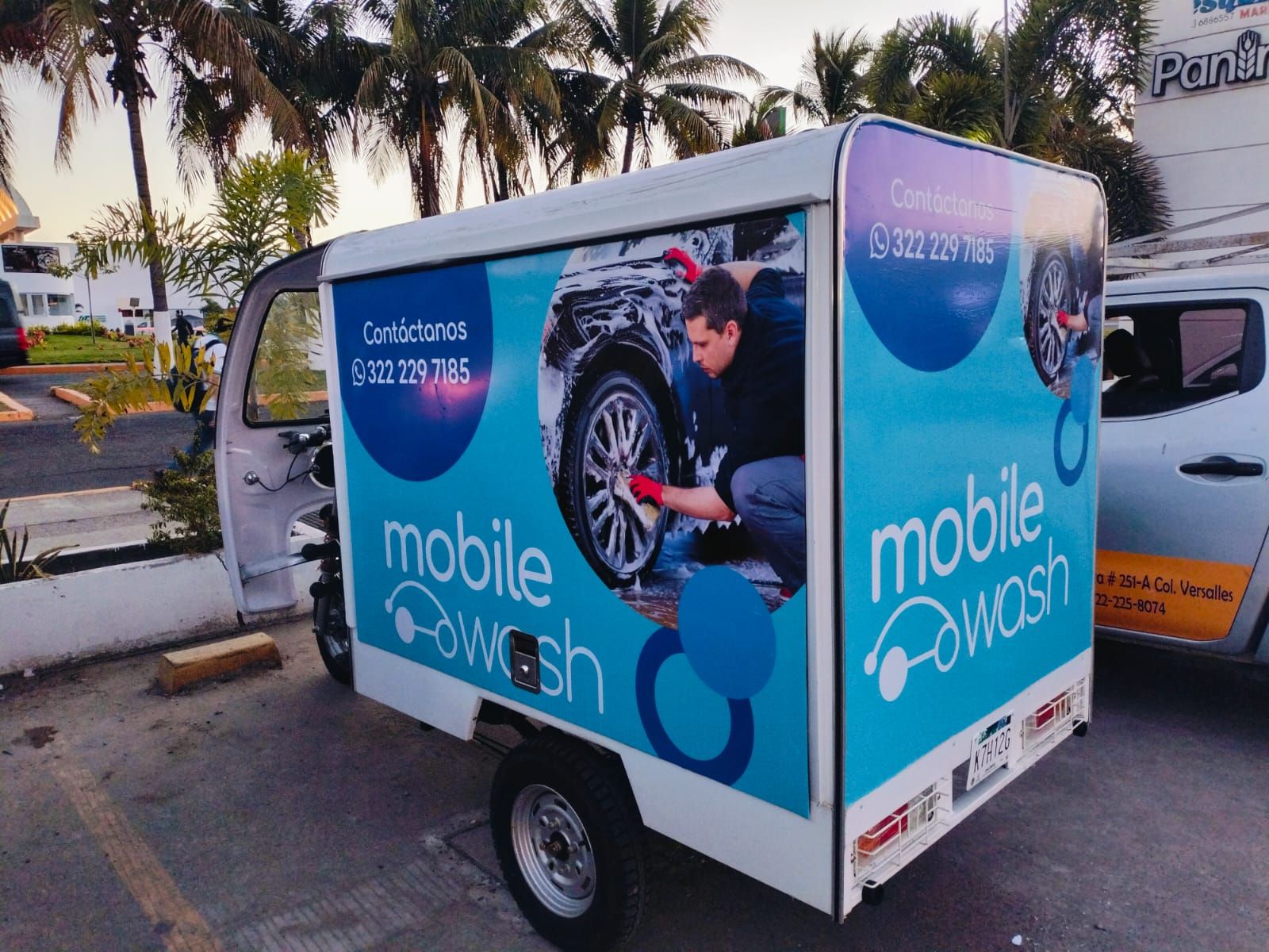 TOLDTOLDOS DE LA BAHÍAOS DE LA BAHÍA