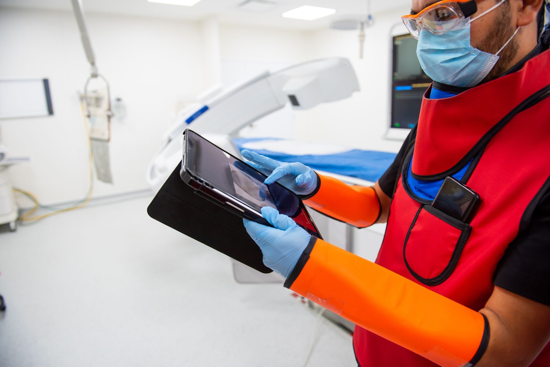 IT Dental Assistance Using Tablet — QLD, AUS — Dental IT 365