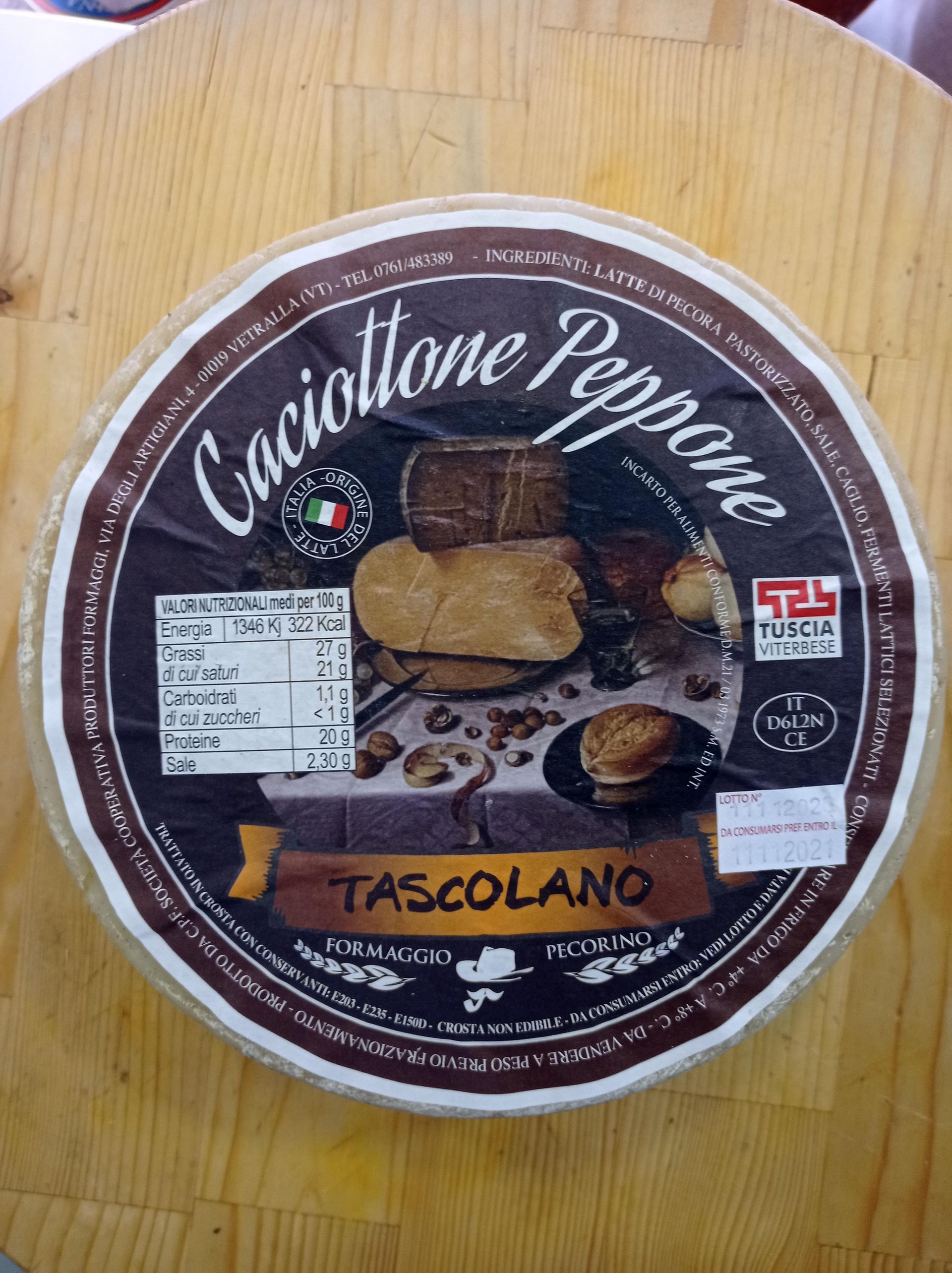 semi-aged cheese tascolano 9