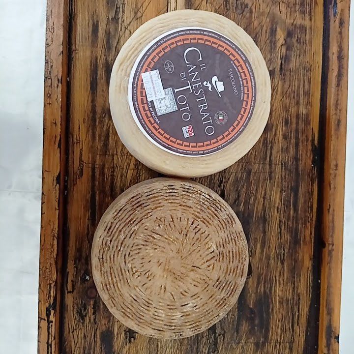 aged cheese tascolano 7