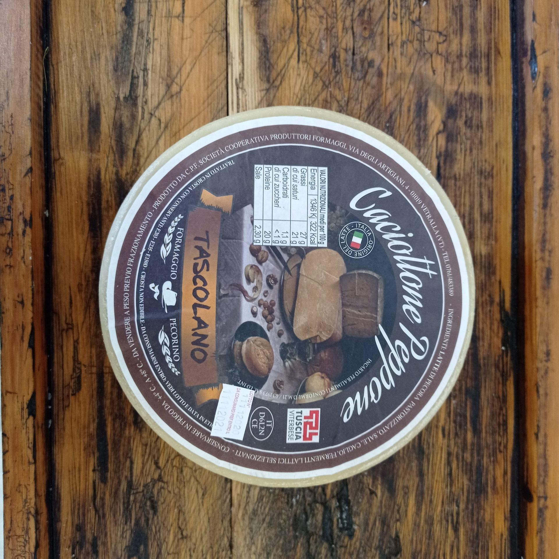 aged cheese tascolano 4