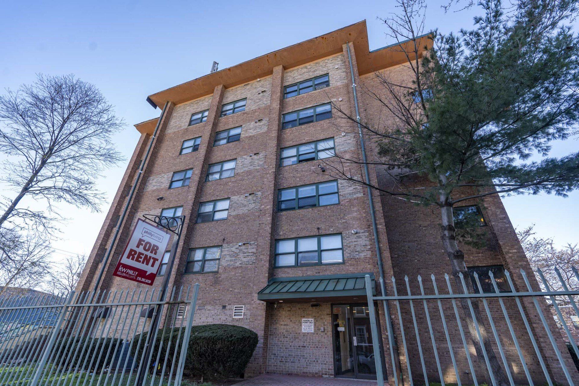 Graduate hospital exterior