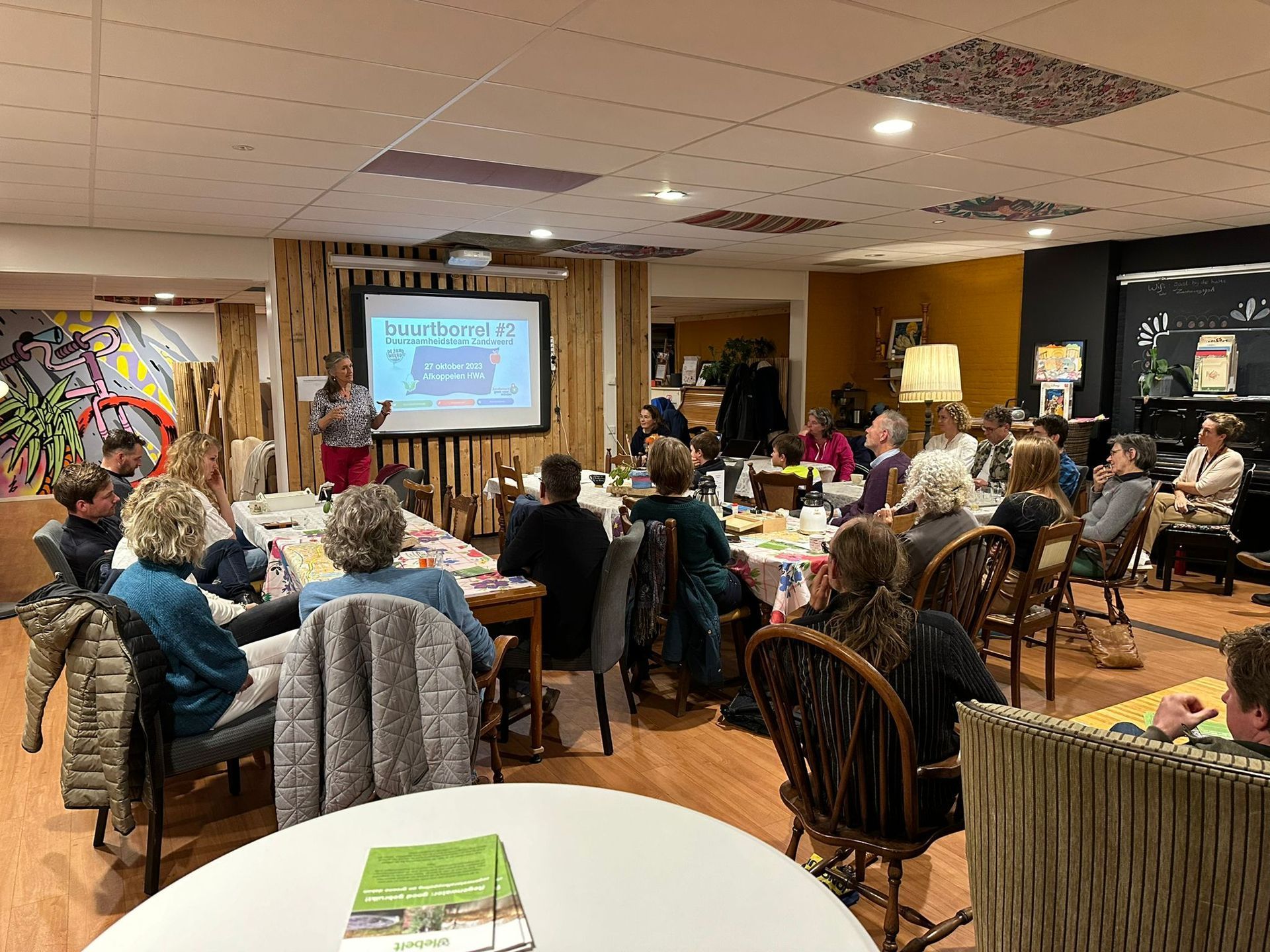 Huur een ruimte in de Buurthuiskamer van Zandweerd
