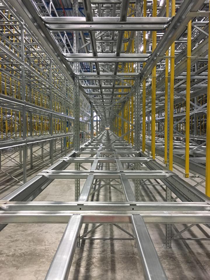 WSI - Palletstellingen met backstops en doorvalbeveiliging