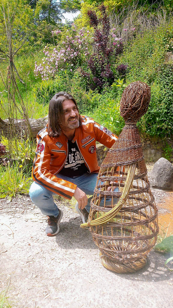 Bonhomme Lanternions, Carine Losay alkotása a „FIL DE BOIS”-ból