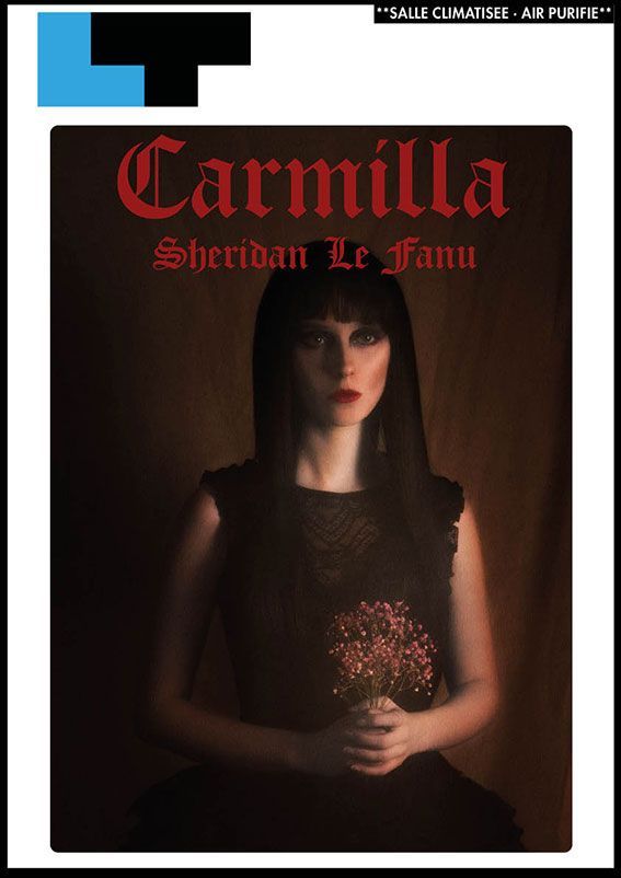 Obálka knihy „Carmilla“ od Sheridan Le Fanu, zobrazující bledou ženu s tmavými vlasy oblečenou v černém, která drží květiny.