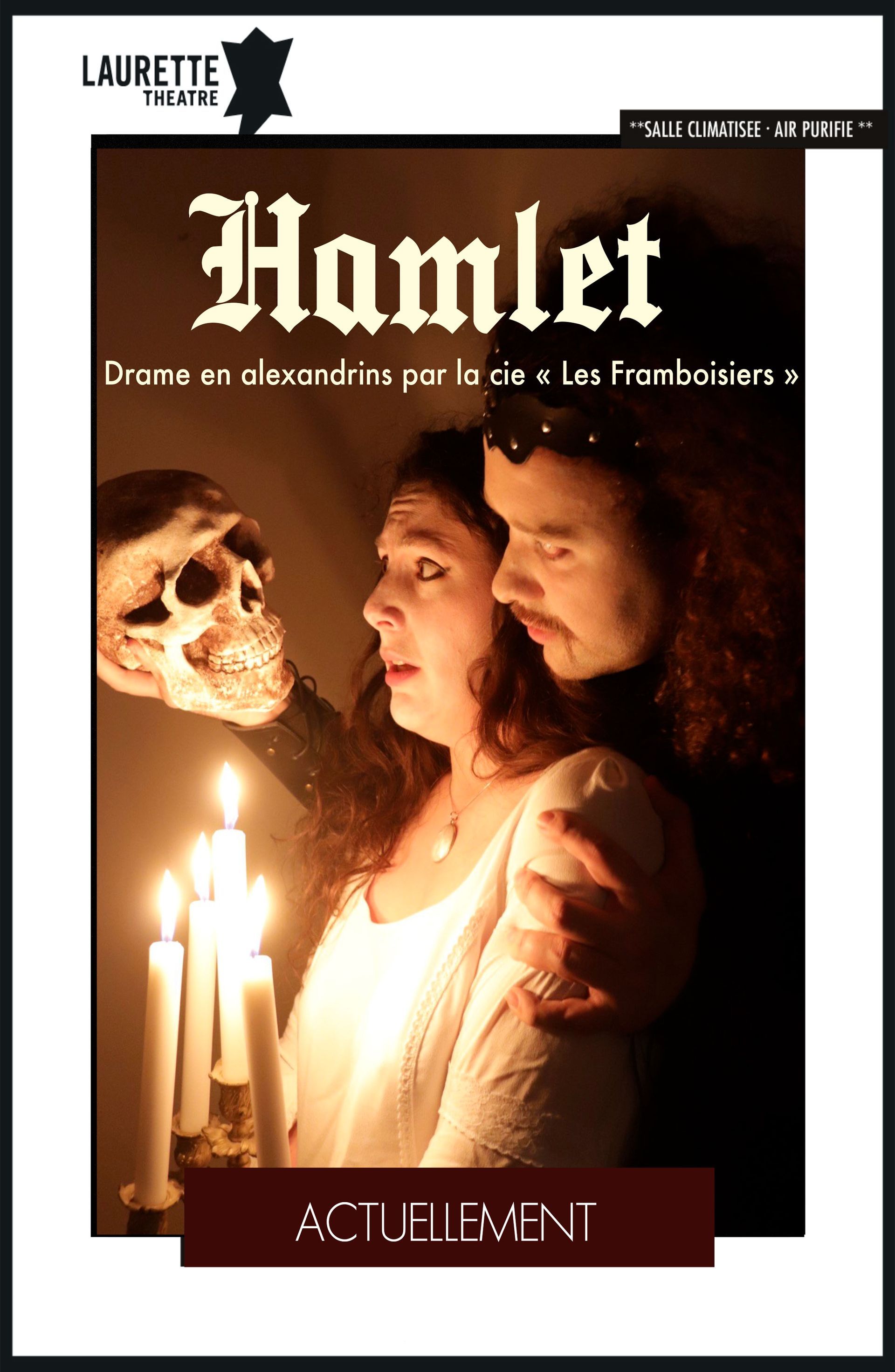 Hamlet de William Shakespeare, un homme tient un crâne tandis qu'une femme regarde.