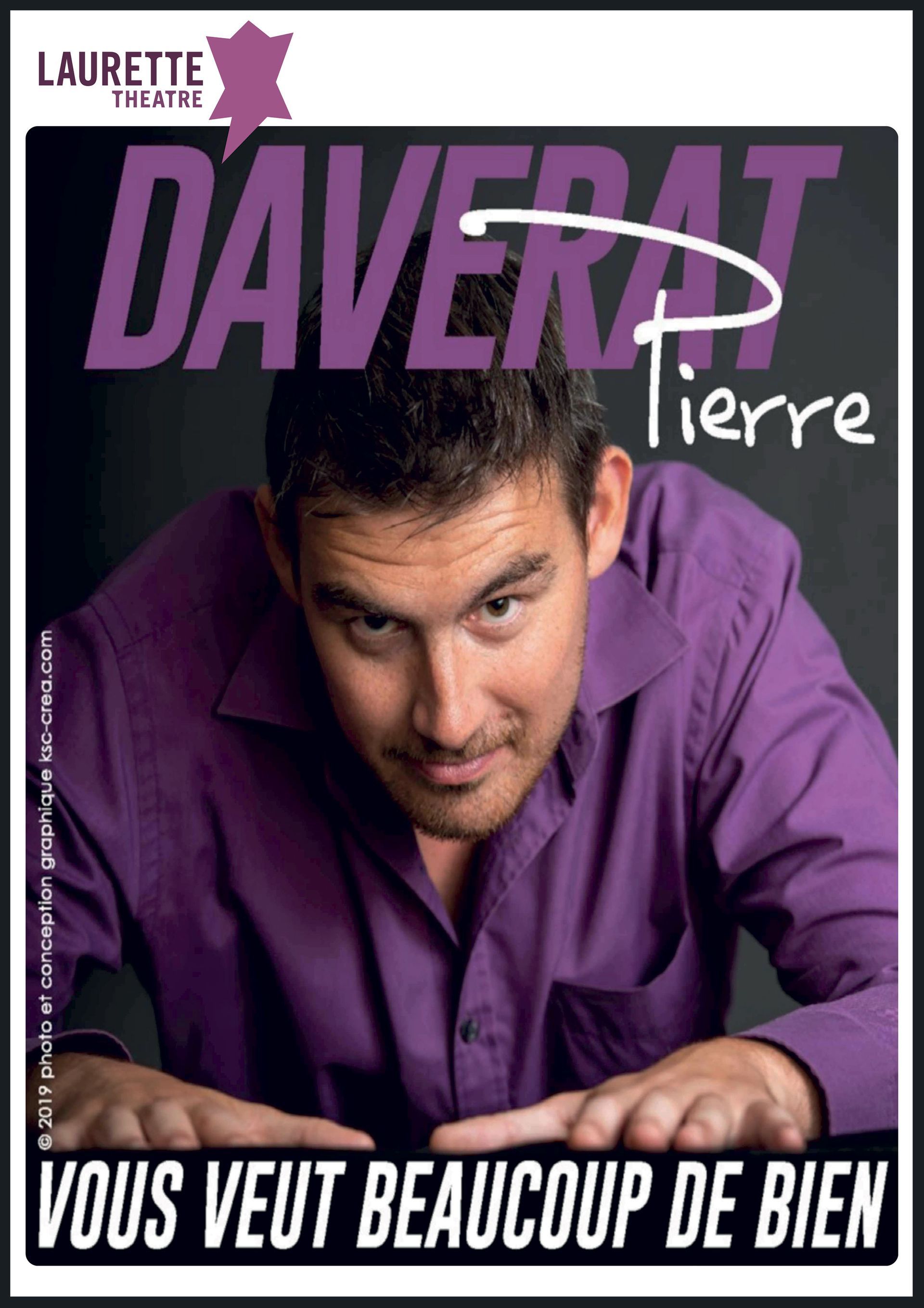 une photo de l'humoriste en chemise violette Pierre daverat qui vous veut beaucoup de bien