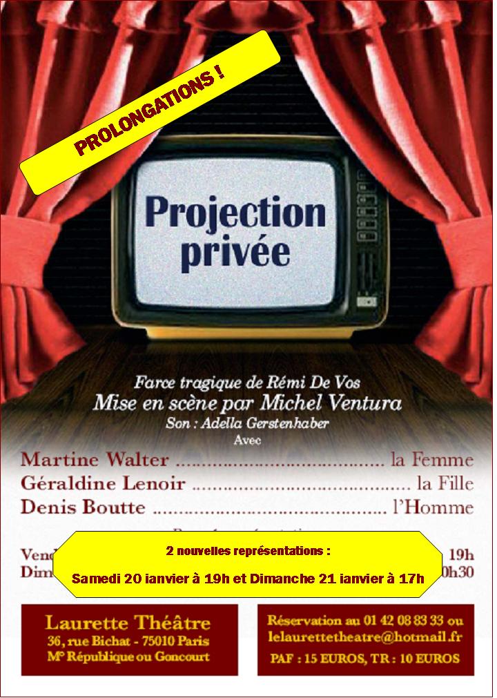 un poster per la proiezione privata con sopra un televisore