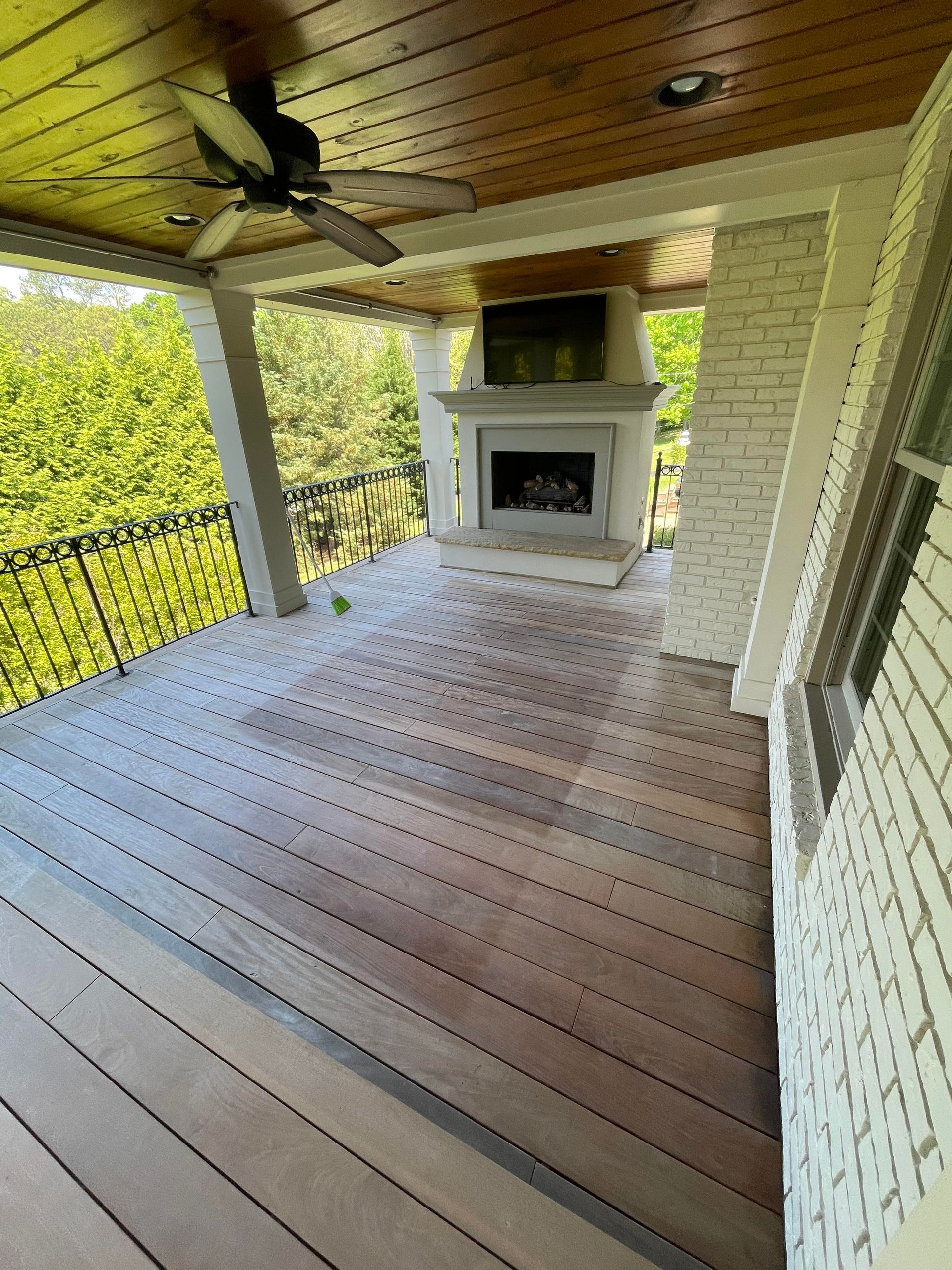 Ipe clean neutralized and dry