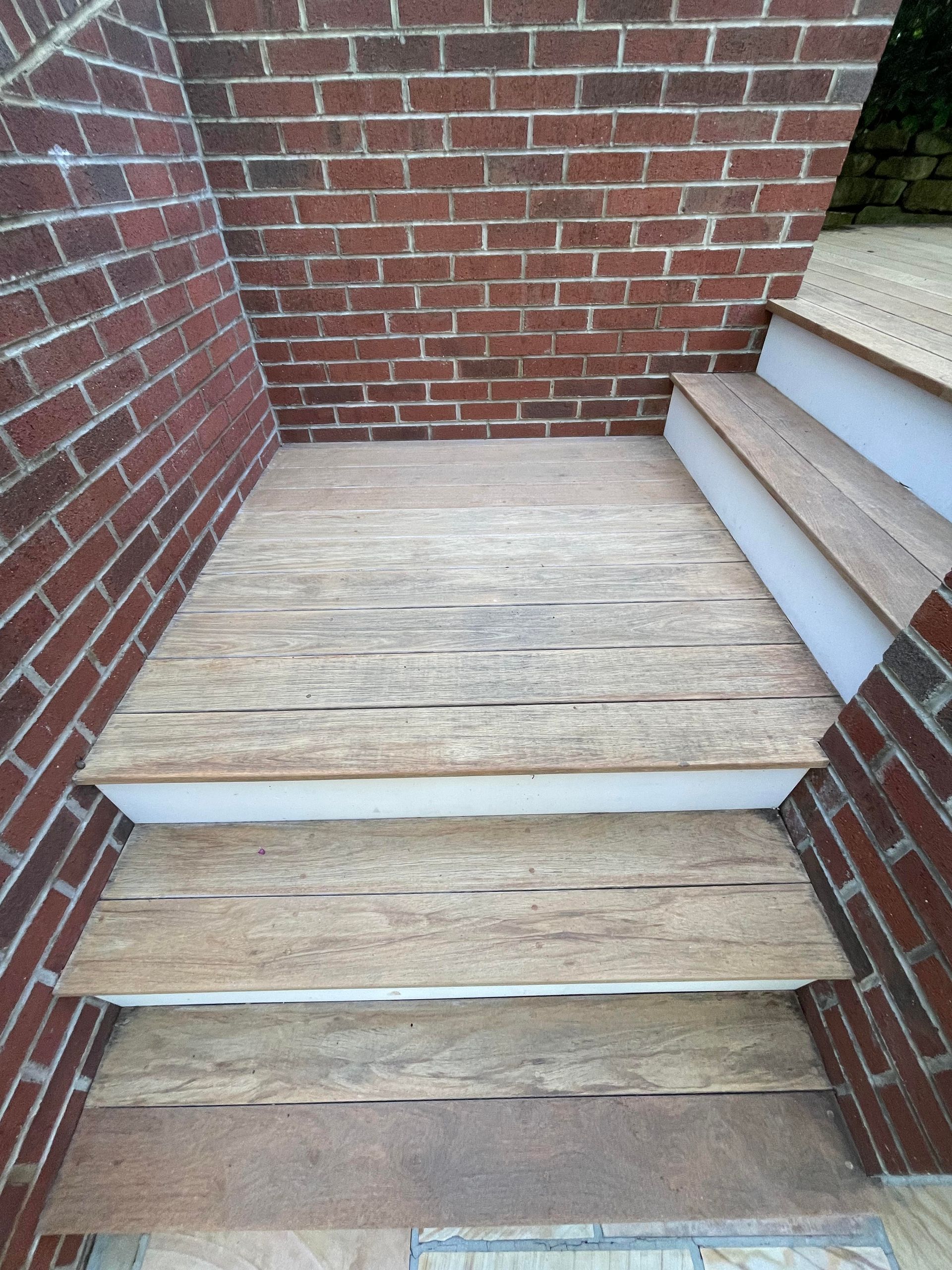 Ipe clean neutralized and dry