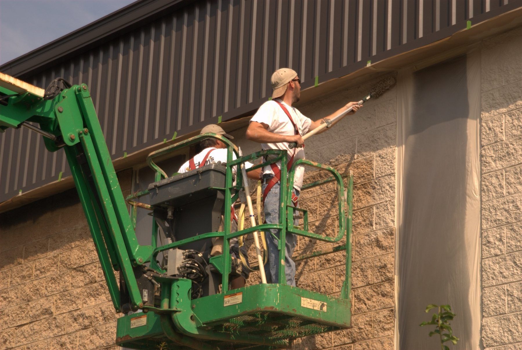 McLains commercial building exterior painting