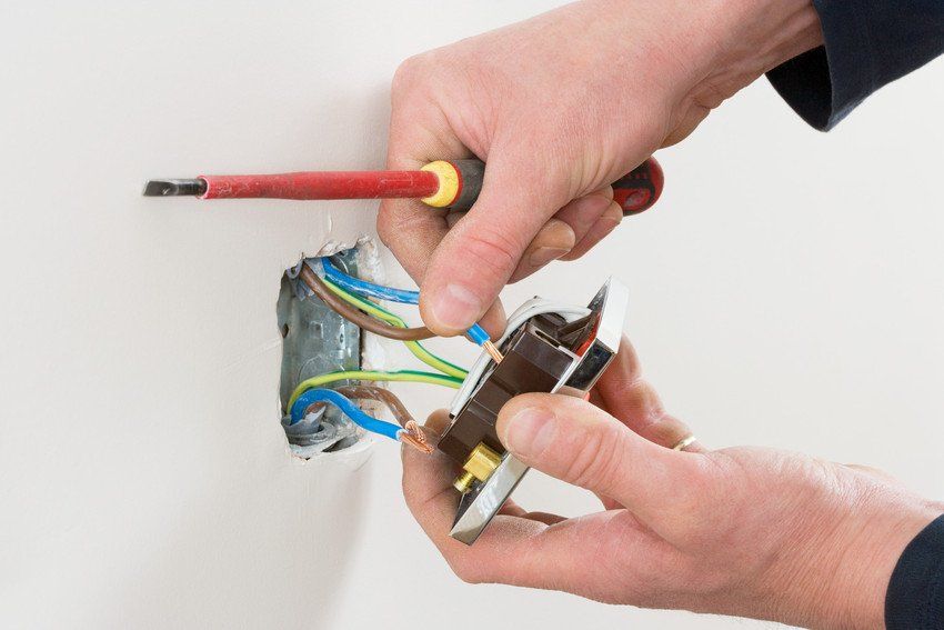 We offer emergency electrical repairs