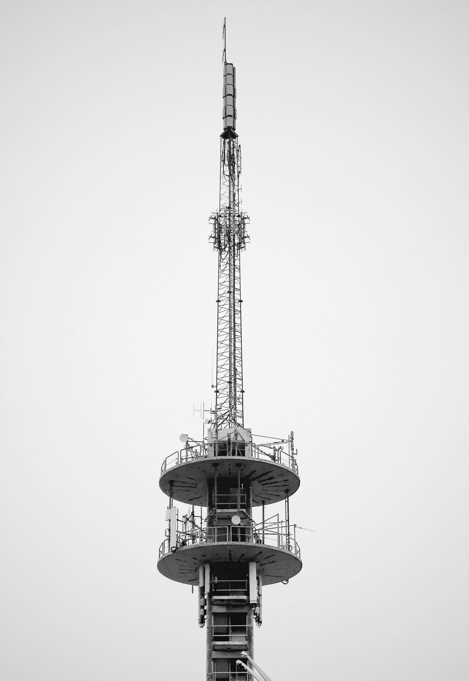 Communications Tower Image - Tregaskis Commercial Mediator