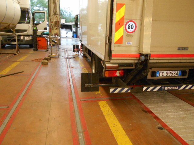  raddrizzatura e riparazione per le cabine