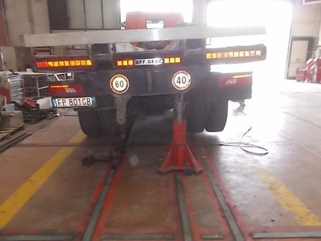 raddrizzatura e riparazione per le cabine