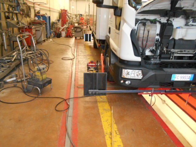  raddrizzatura e riparazione per le cabine