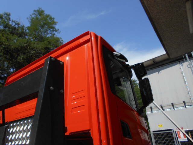 raddrizzatura e riparazione per le cabine