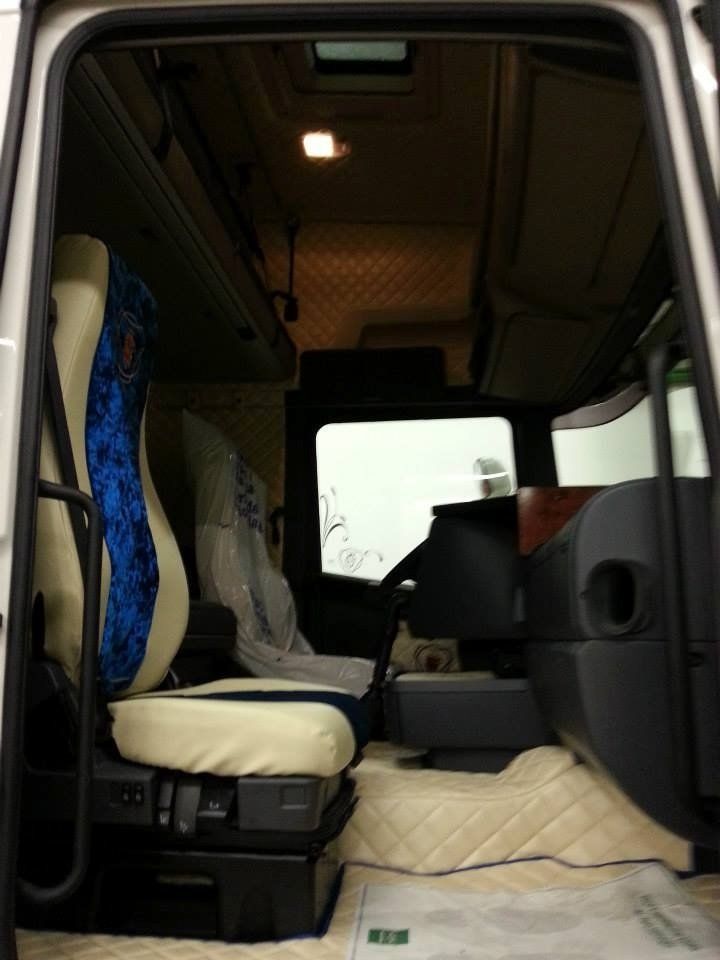 dettaglio cabina camion