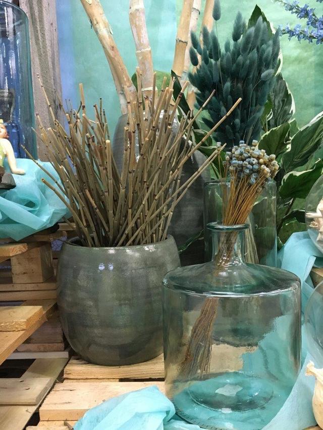 Vasi in vetro o in ceramica