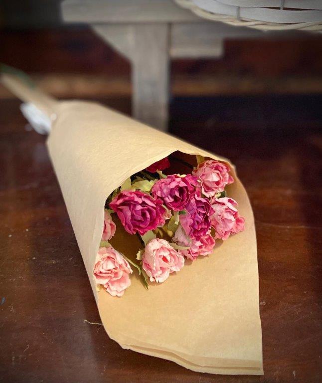 fiori artificiali e fiori secchi