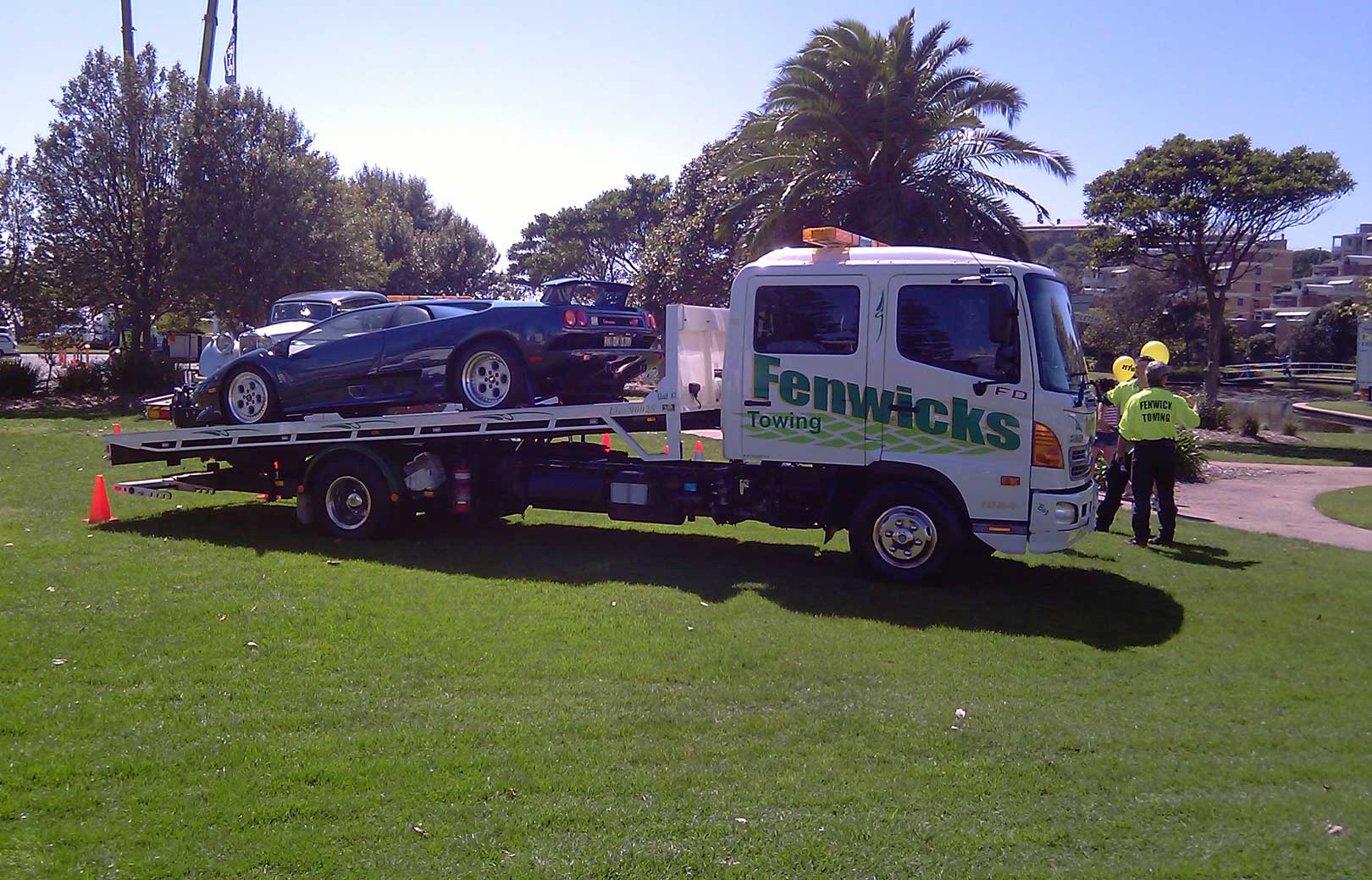 luxury car towing newcastle