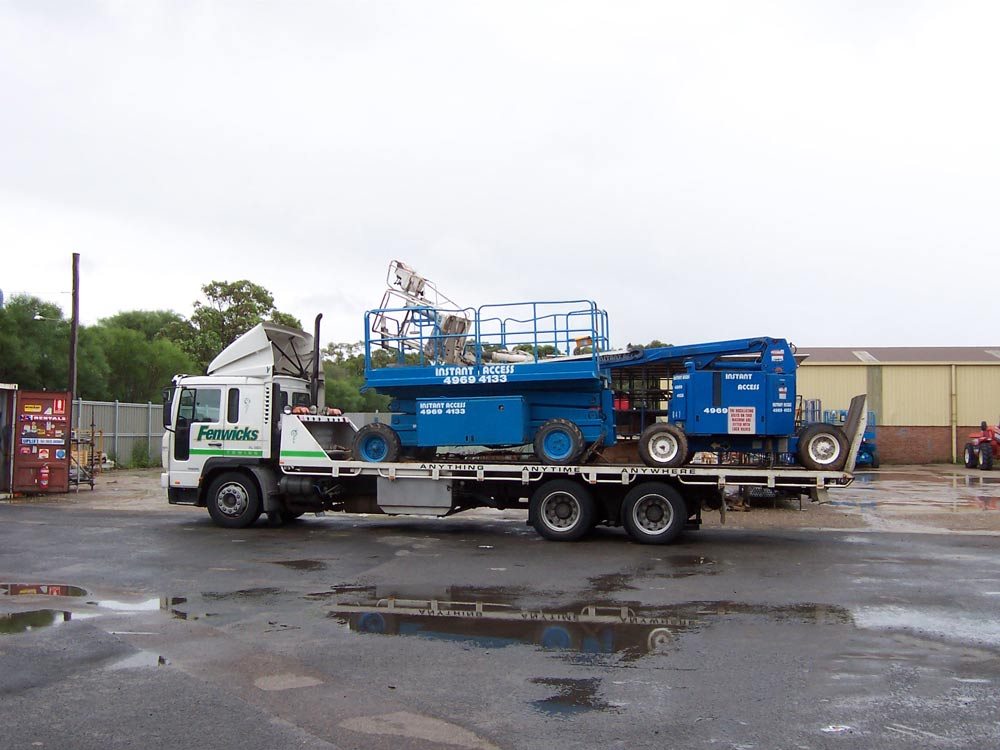 Machinery tow services being provided in Lake Macquarie