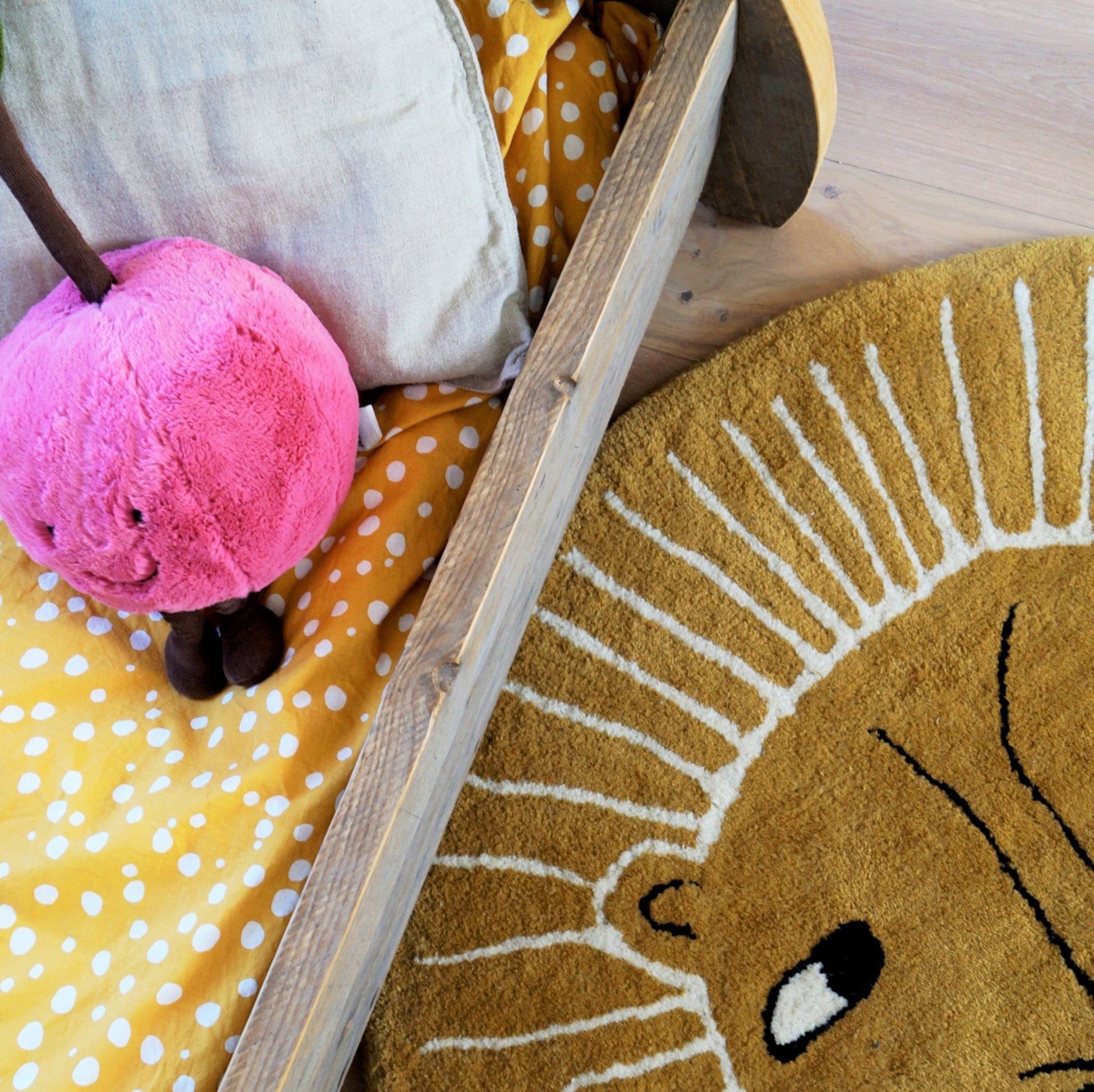 Vloerkleed in kinderslaapkamer.