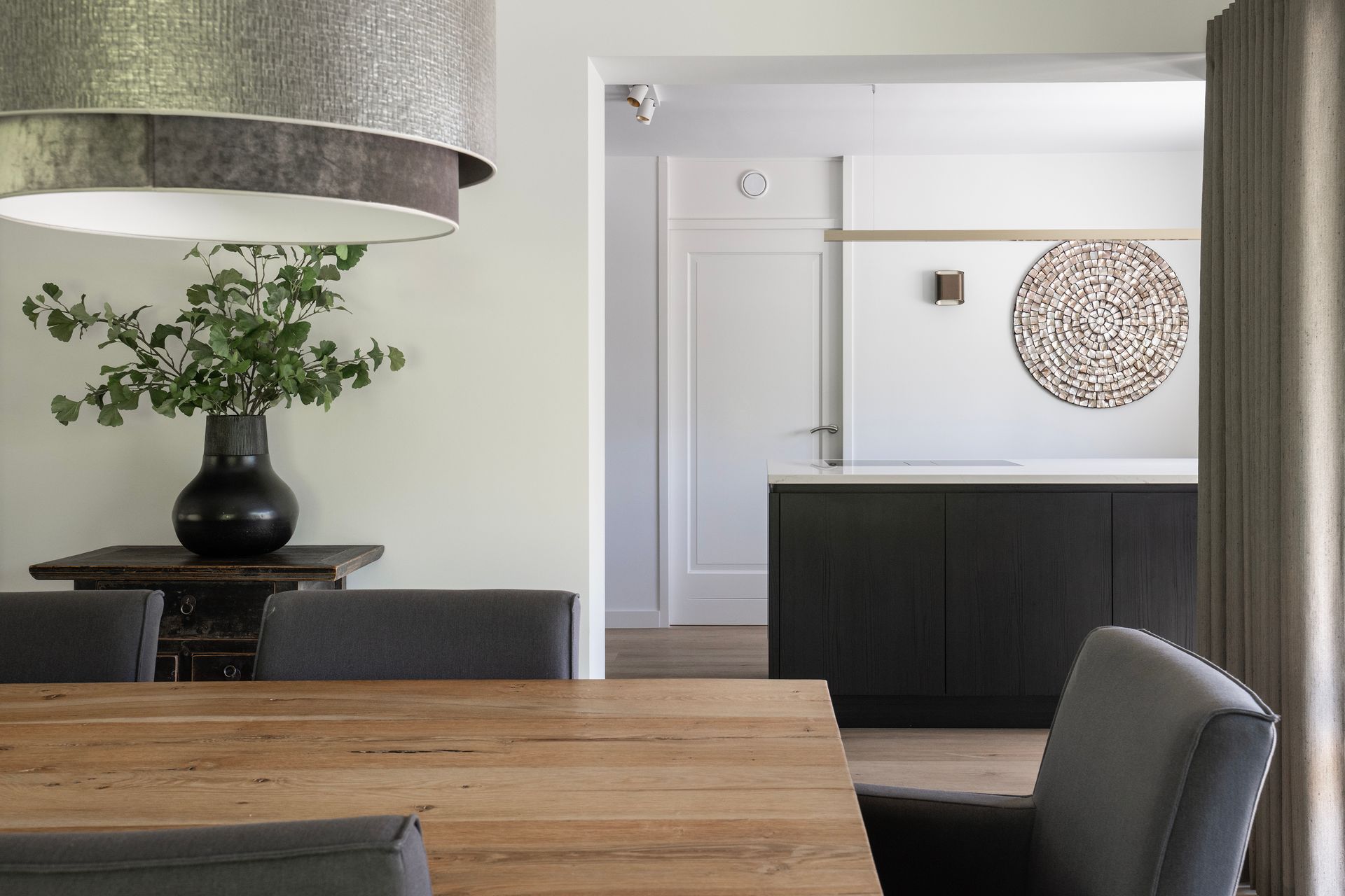 Stijlvolle zwart witte keuken