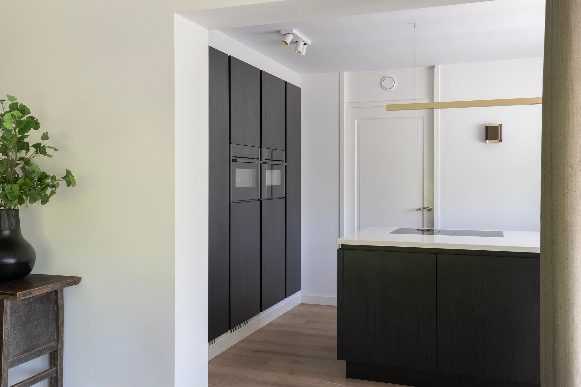 Maatwerk zwart witte keuken