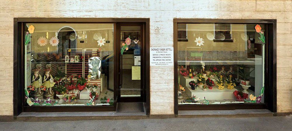 Ingresso dell'agenzia di onoranze funebri