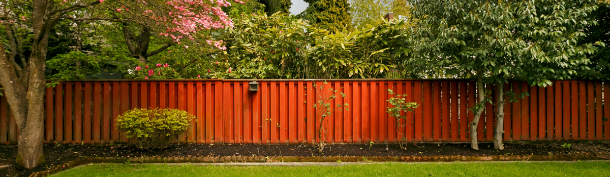 Yard wood fence install pearland fence contractors