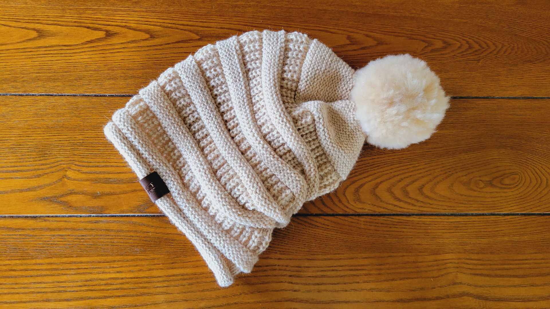 Katty Reversed Knit 100% Alpaca Beanie - Tan