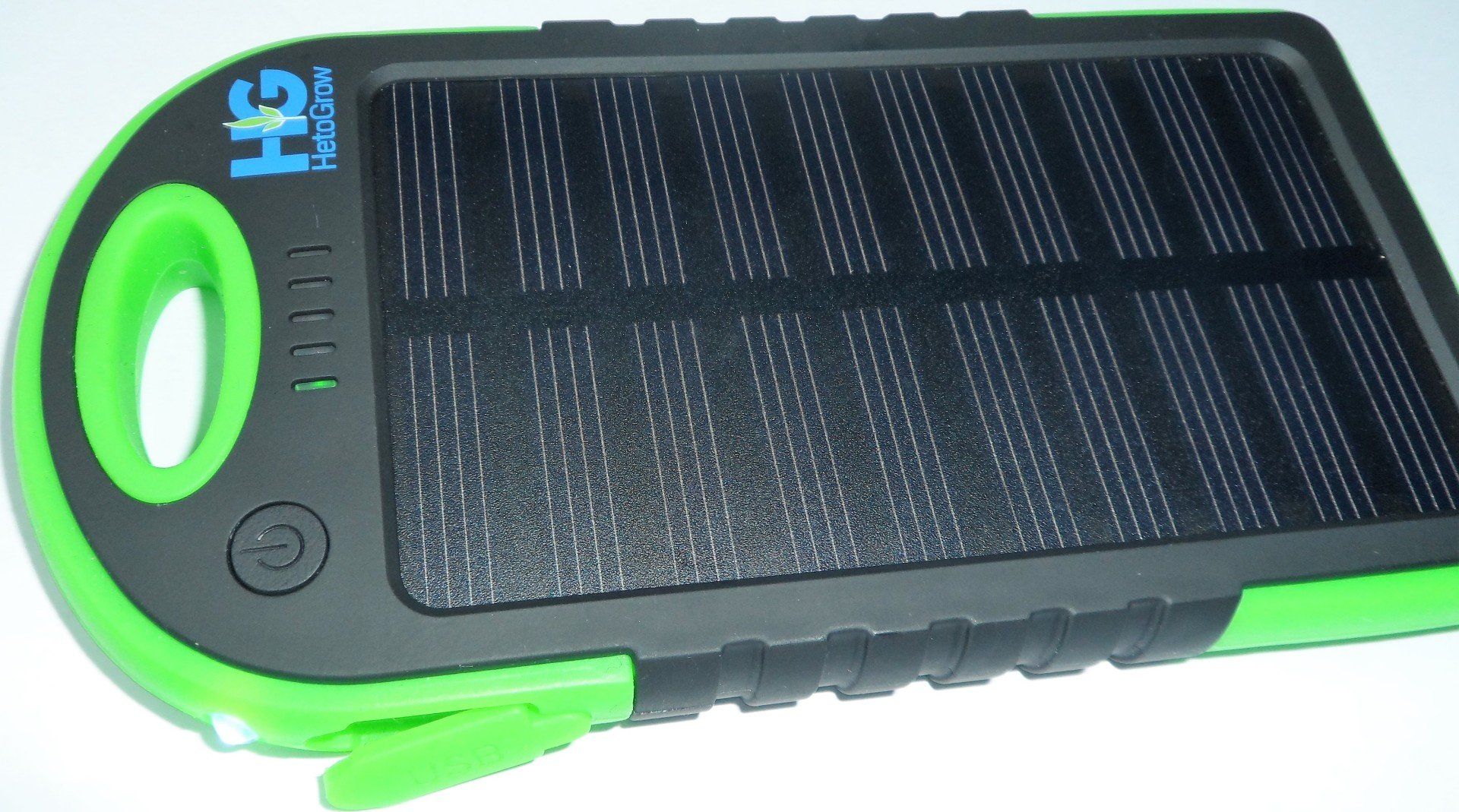 Charge your phone with HG solar power bank when you travel around Africa. Click to shop