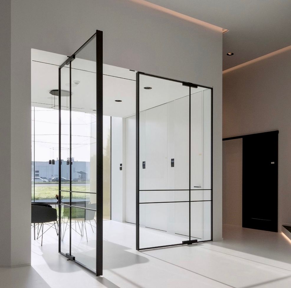 GK-Pivot designdører mellom spisestue og gnag