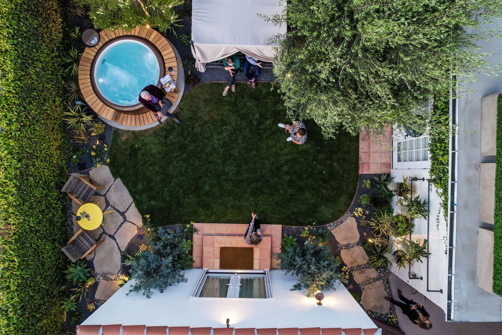 Backyard With Jacuzzi — Culver City, CA — Gregory Davis & Associates