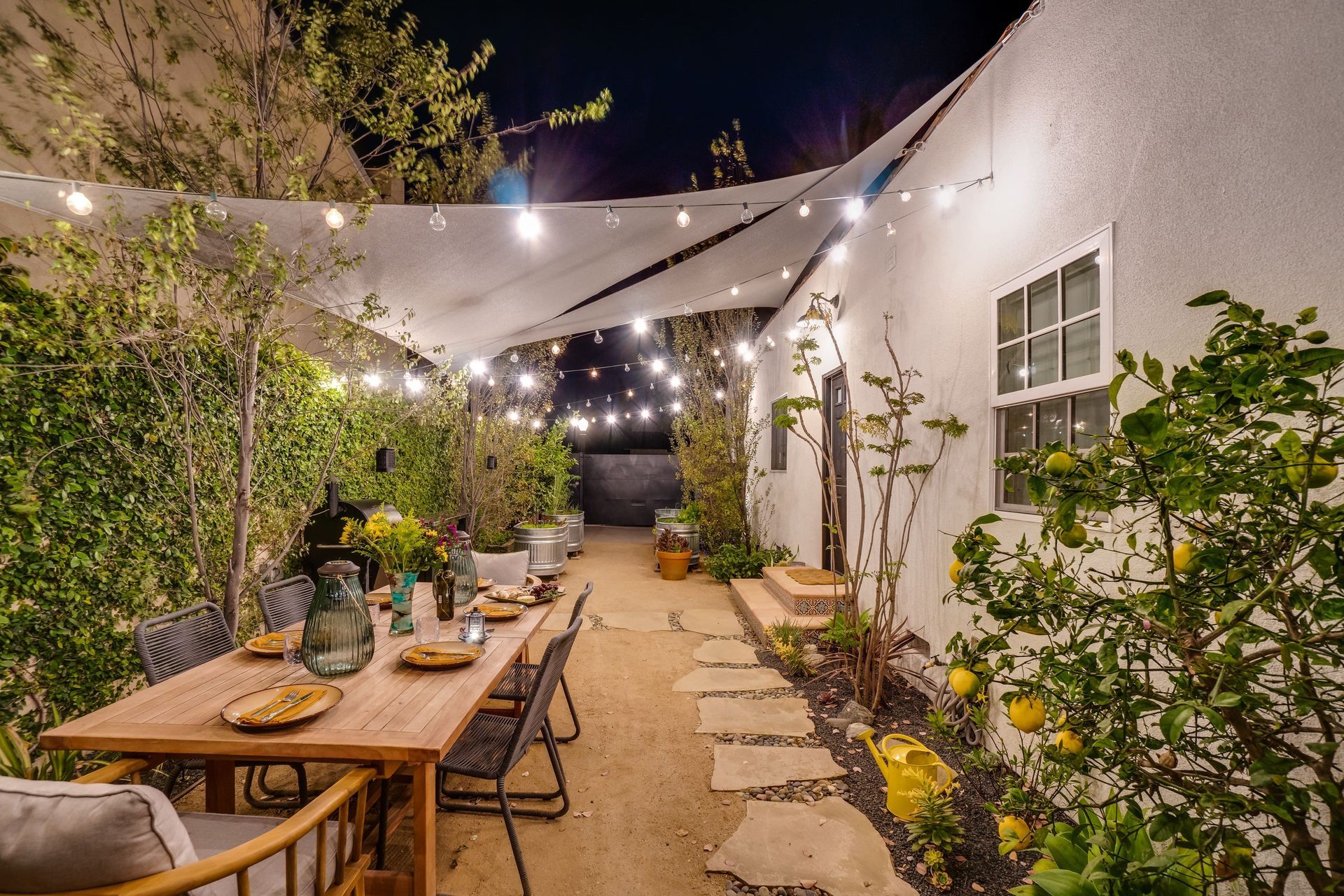 Outdoor Dining Area — Culver City, CA — Gregory Davis & Associates