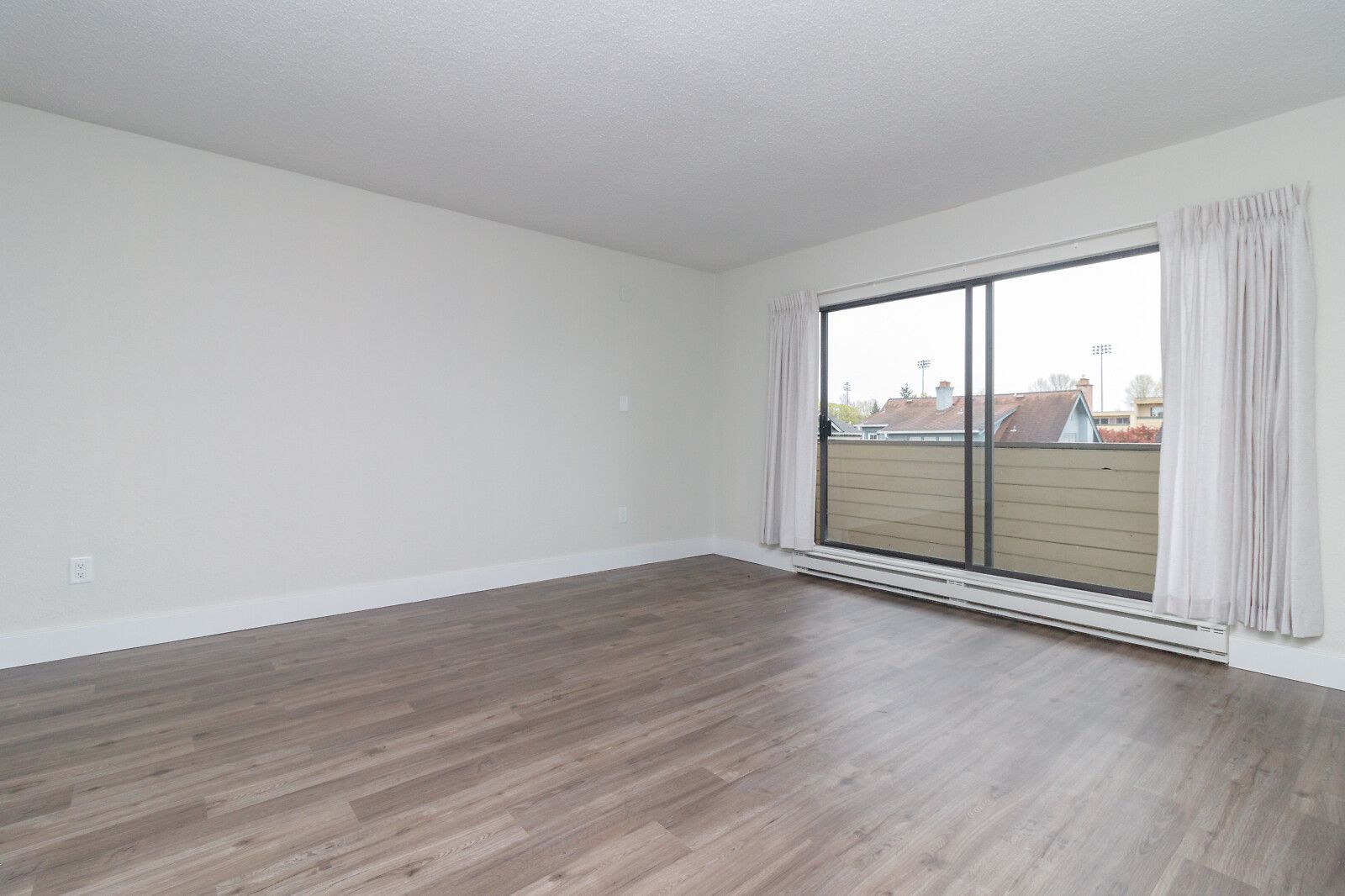 Queenston Manor Apartments Gallery