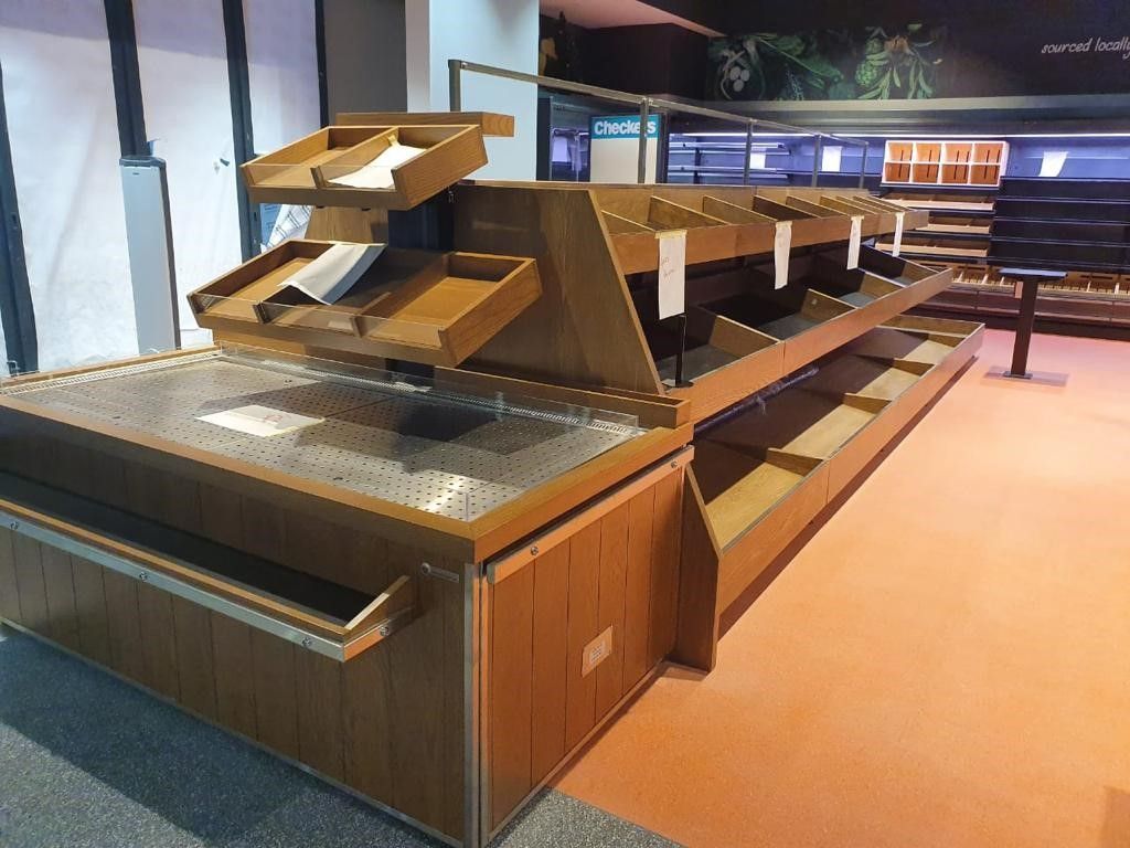 WOODEN SHOPFITTING 7 - KK Shelving